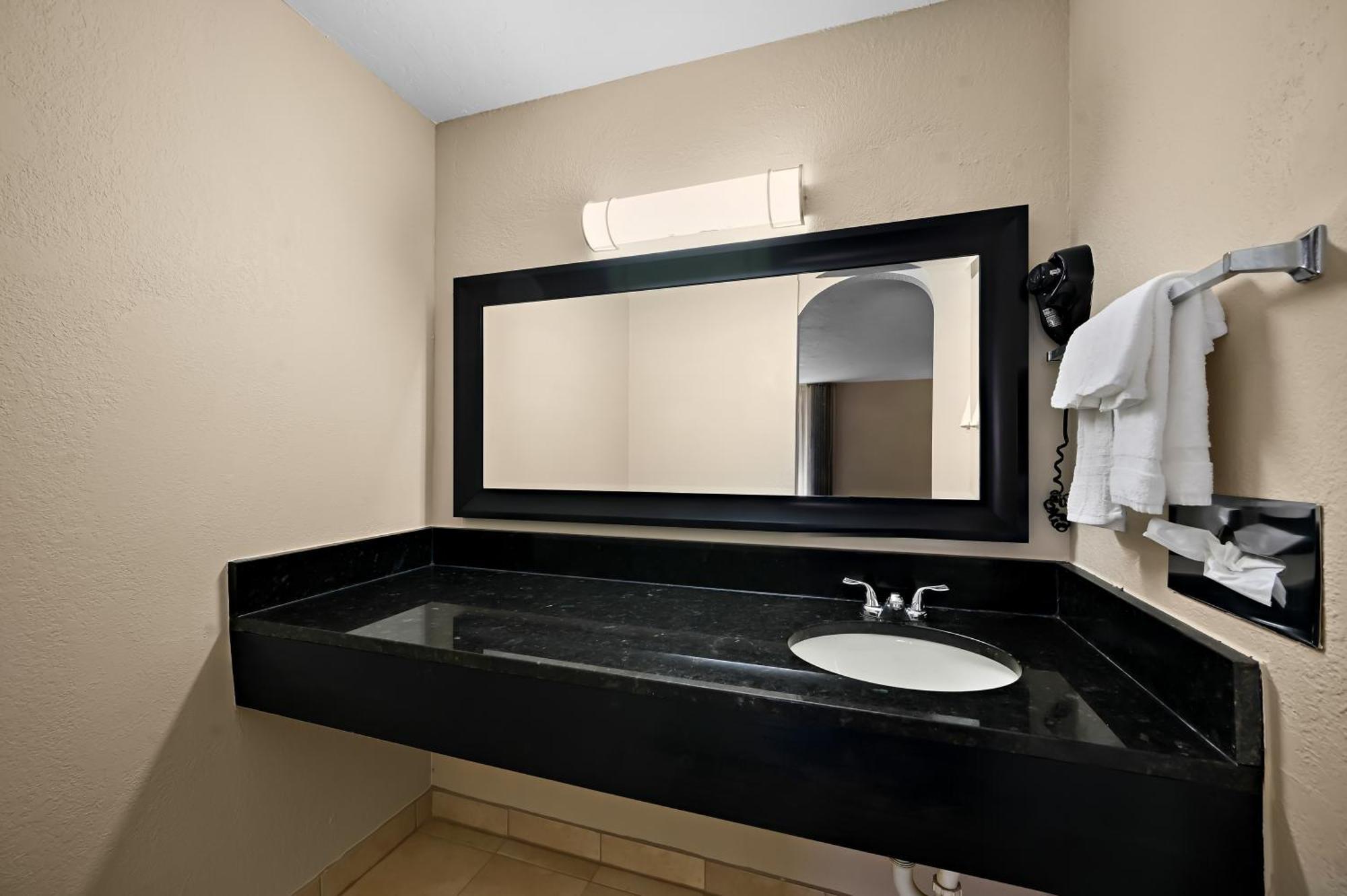 Quality Inn Fort Myers - Cape Coral Ngoại thất bức ảnh