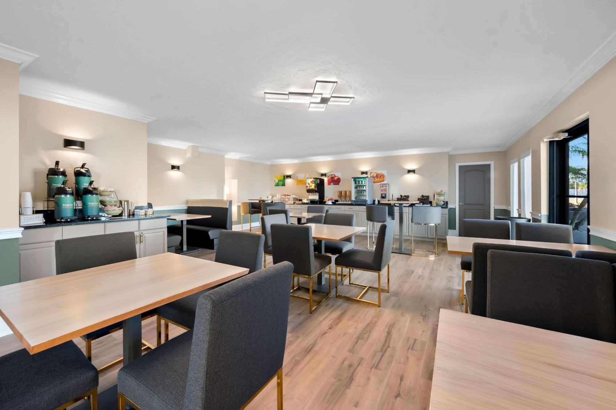 Quality Inn Fort Myers - Cape Coral Ngoại thất bức ảnh