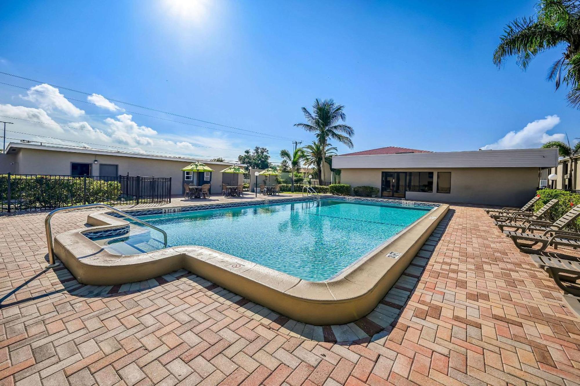 Quality Inn Fort Myers - Cape Coral Ngoại thất bức ảnh