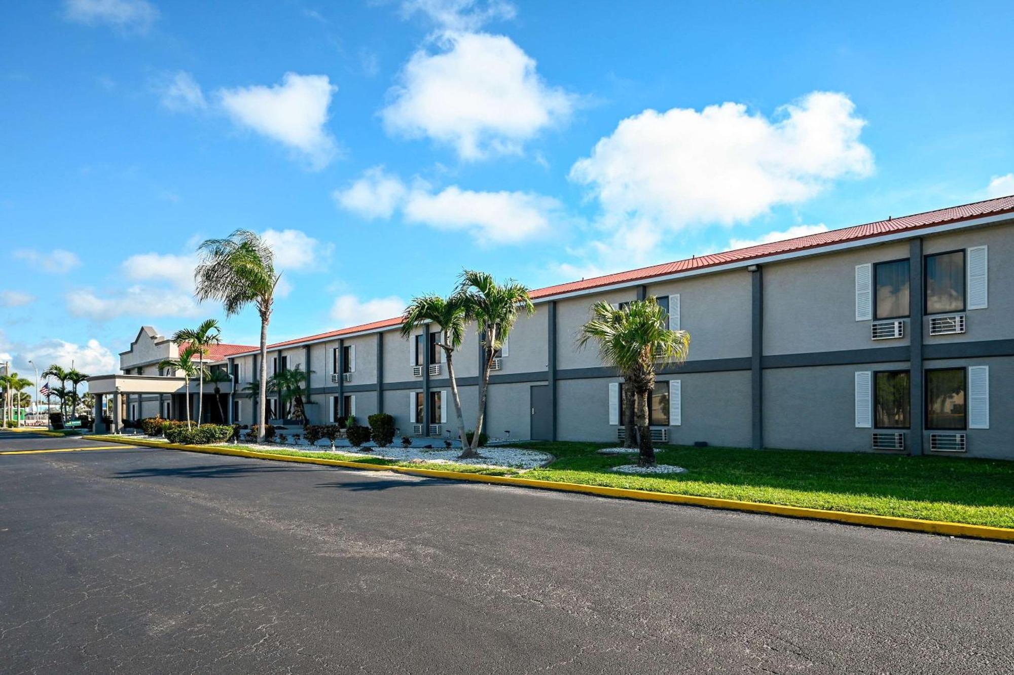 Quality Inn Fort Myers - Cape Coral Ngoại thất bức ảnh